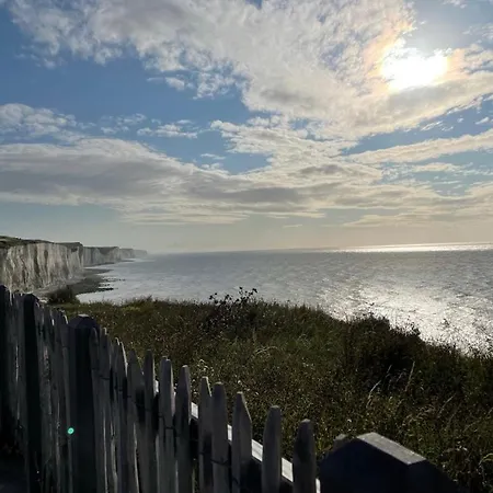 1 Chambre, Vue Mer- Renove Et Cosy- Inclus