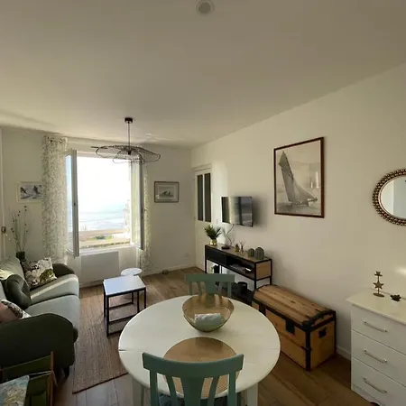 1 Chambre, Vue Mer- Renove Et Cosy- Inclus דירה אולט